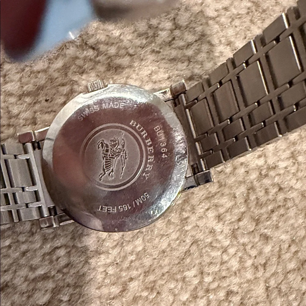 Burberry heritage watch with black face